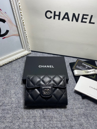 Ch*el flap wallet 12 x 8.5cm