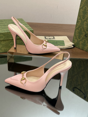 ua G*u*i women's horsebit slingback pump