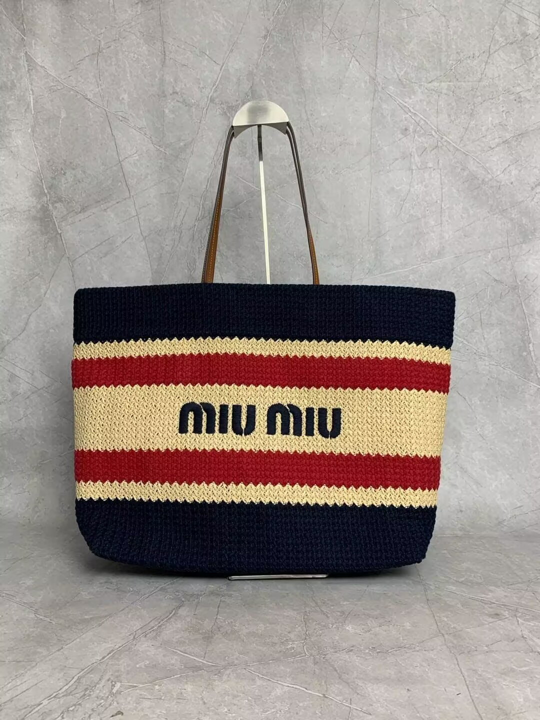 Miu Miu Raffia-effect woven tote bag 40x34x16cm