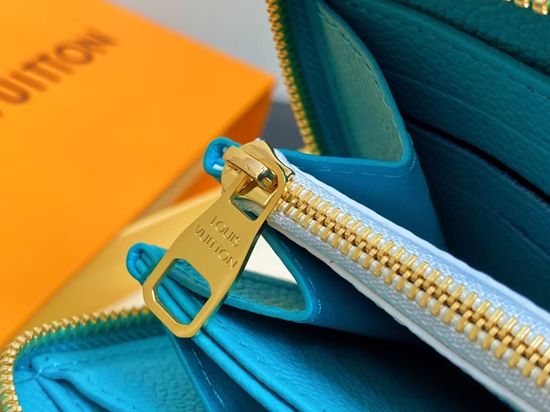 LV x TM Zippy Wallet M13618 19x10x2cm