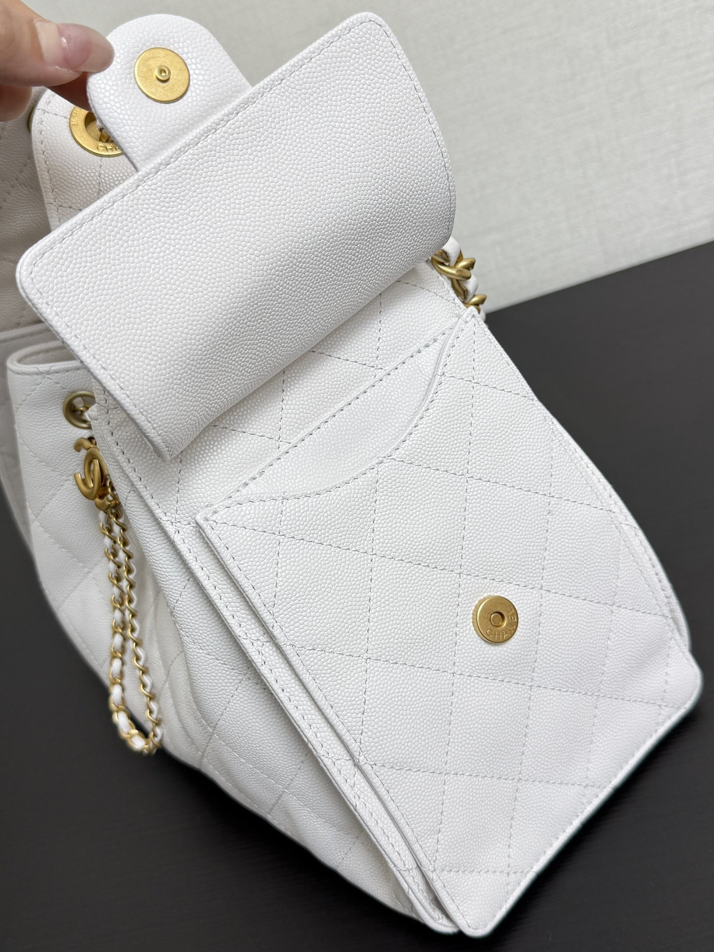 Ch*el 25c bucket bag 26x30x14cm
