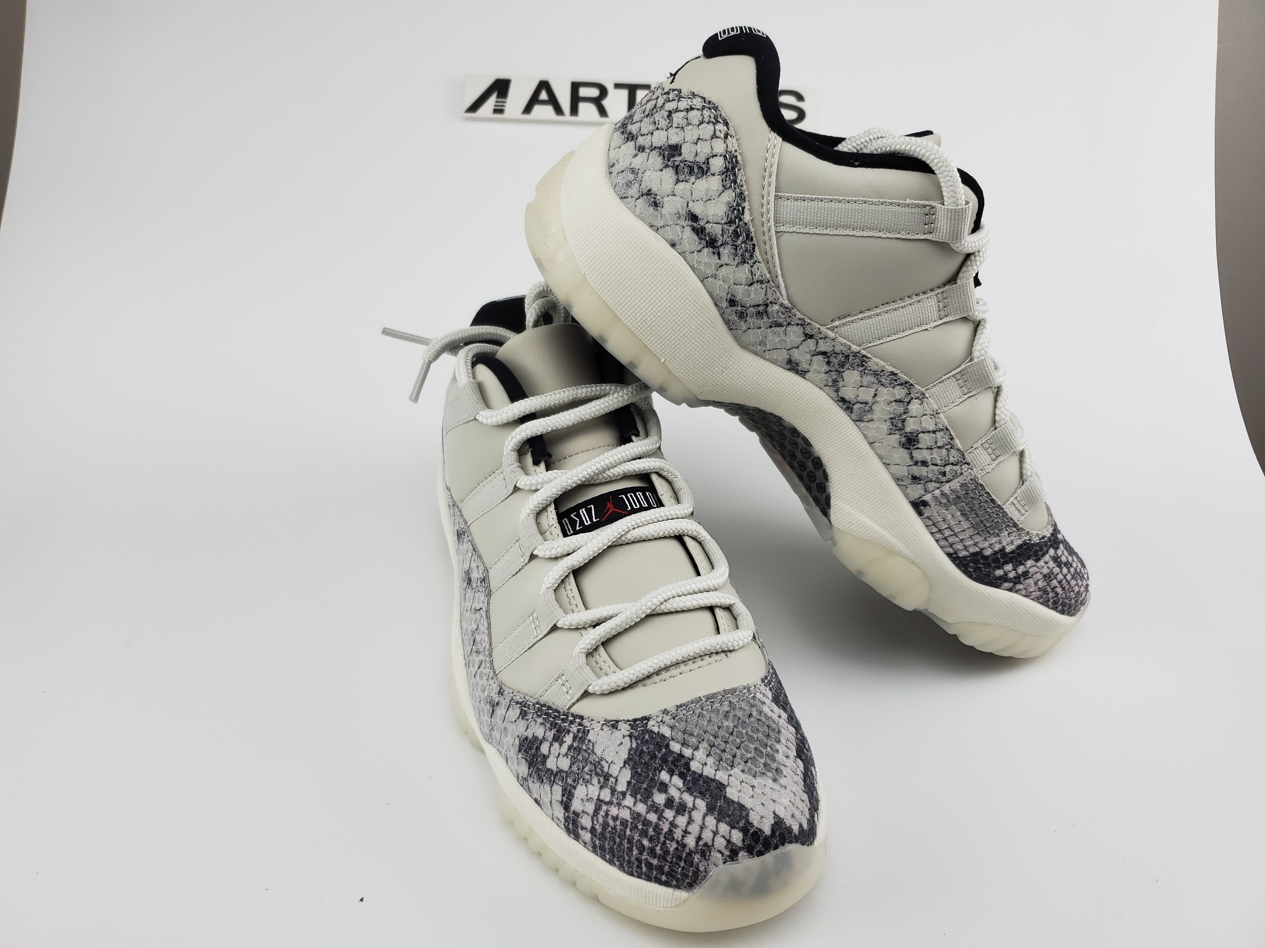 Air Jordan 11 Retro Low Snake Light Bone