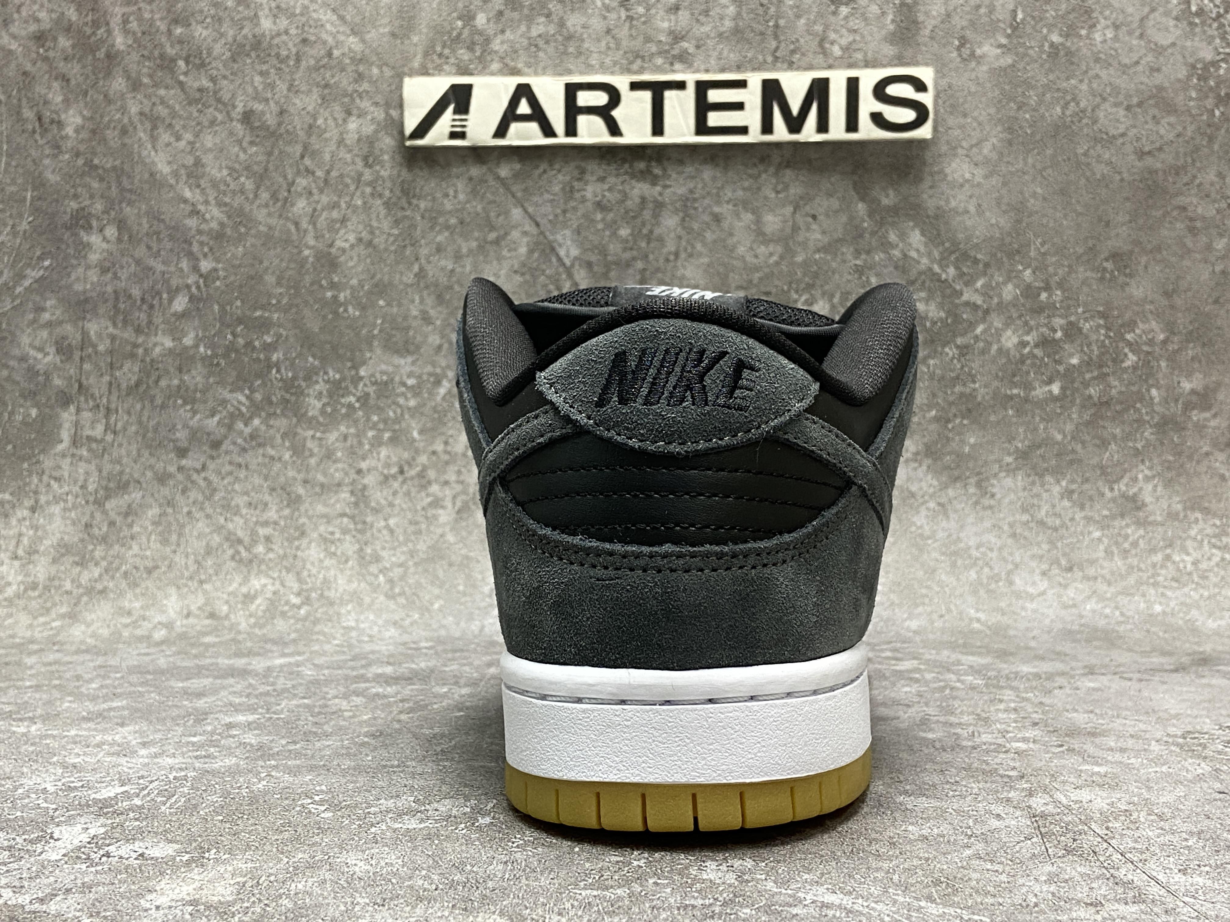 Nike SB Dunk Low Dark Grey Black Gum