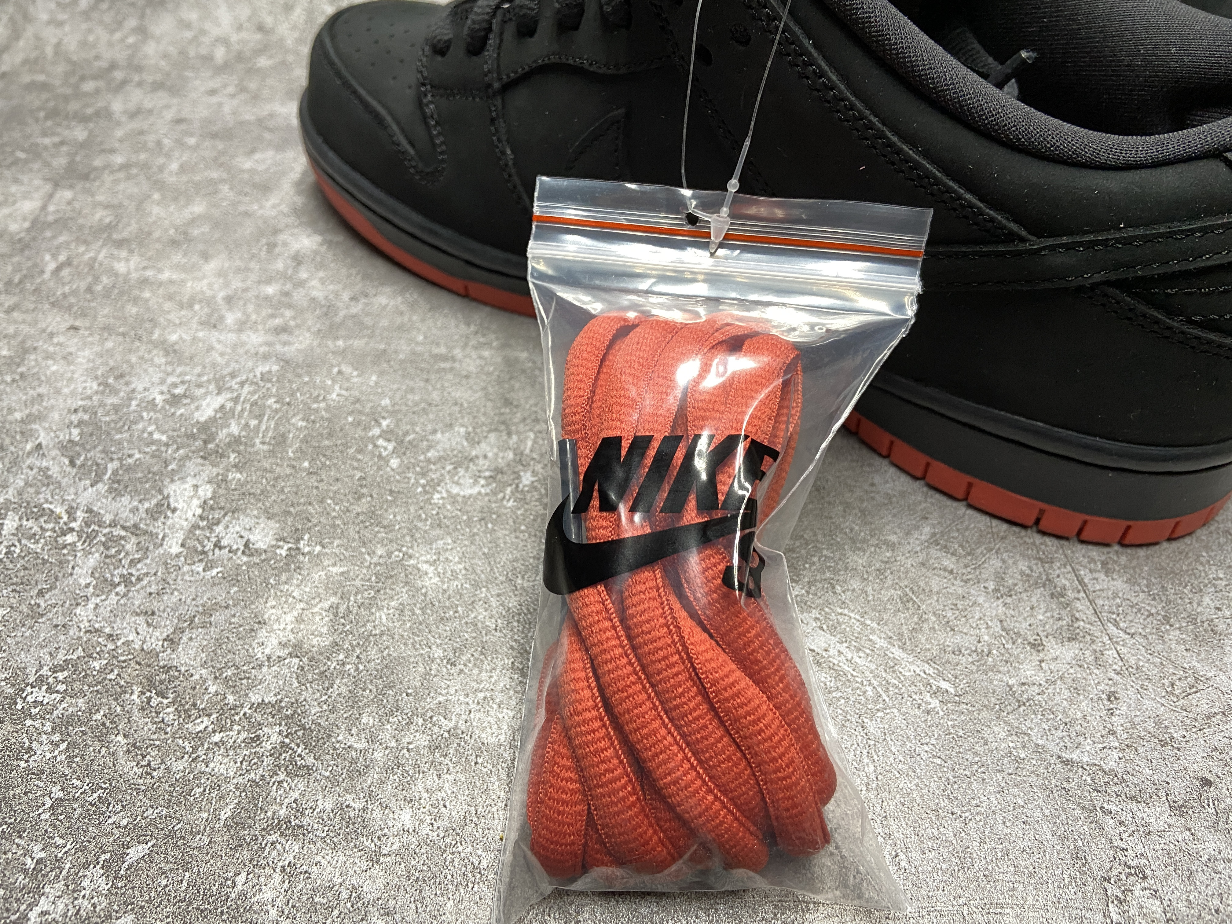 Nike SB Dunk Low Black Pigeon