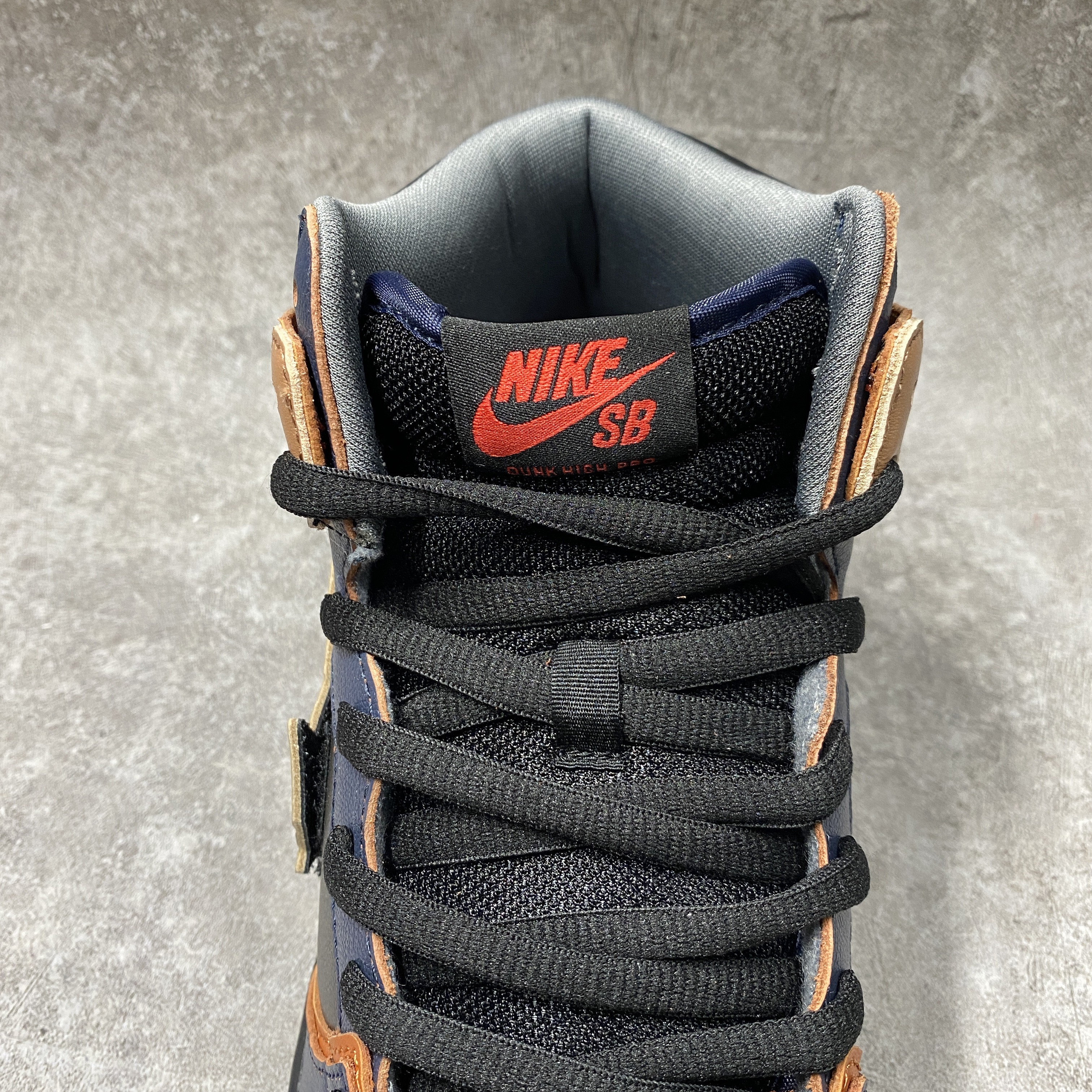 Nike SB Dunk High RX-0 Unicorn Gundam 02 Banshee