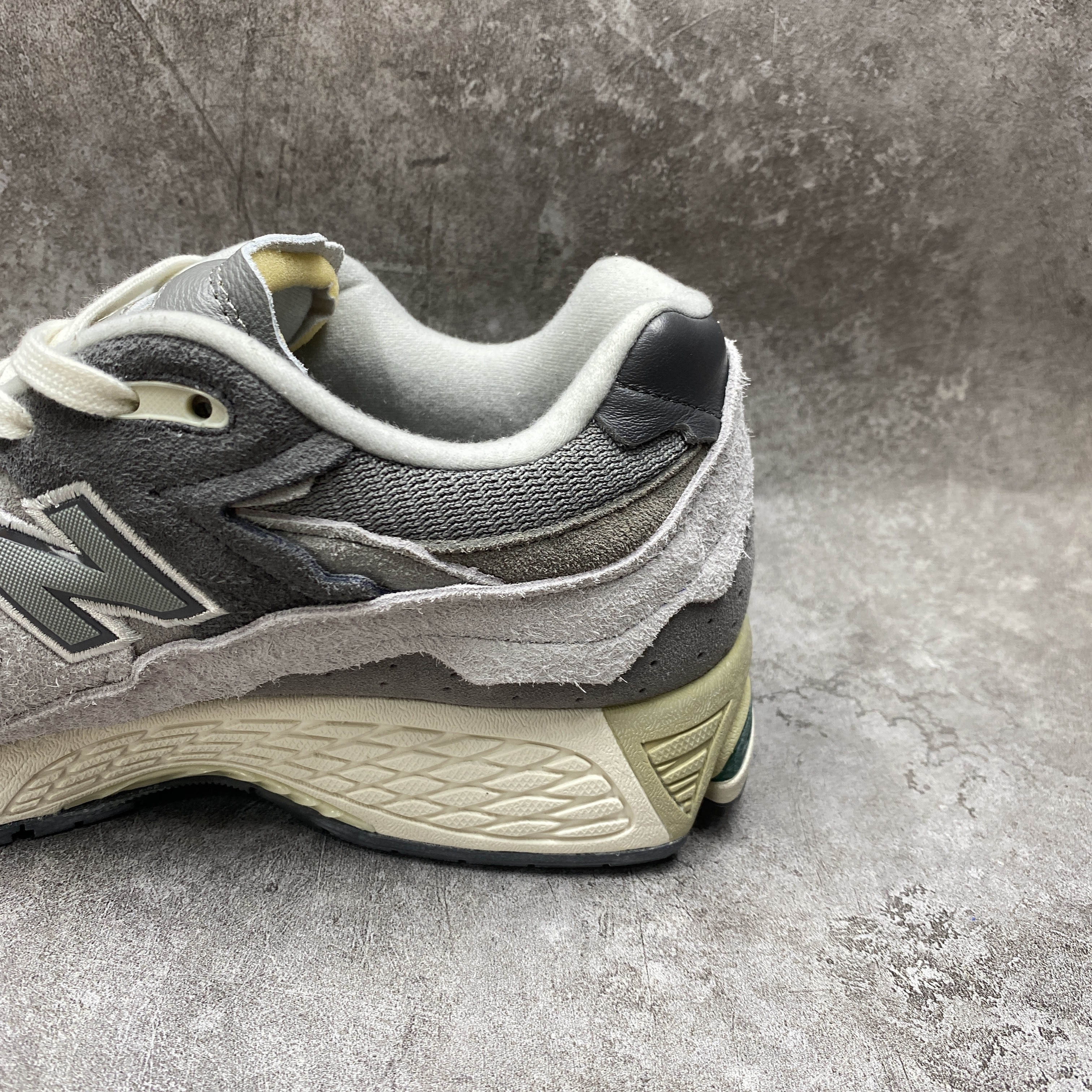 New Balance 2002R Protection Pack Rain Cloud