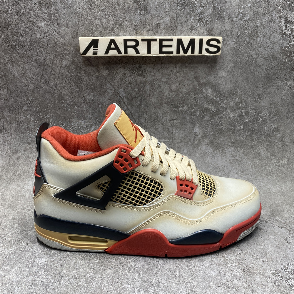 AIR JORDAN 4 RETRO