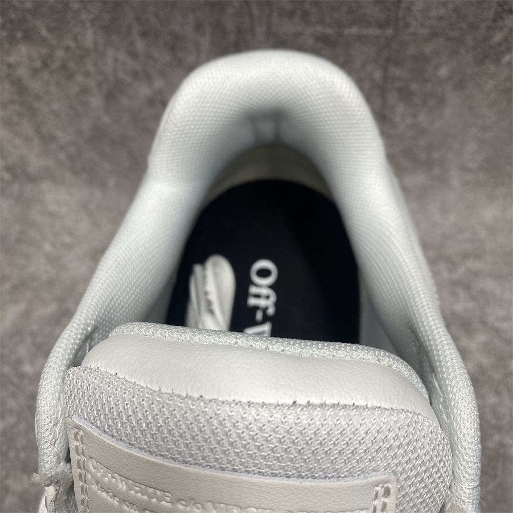 OFF-WHITE OUT OF OFFICE 