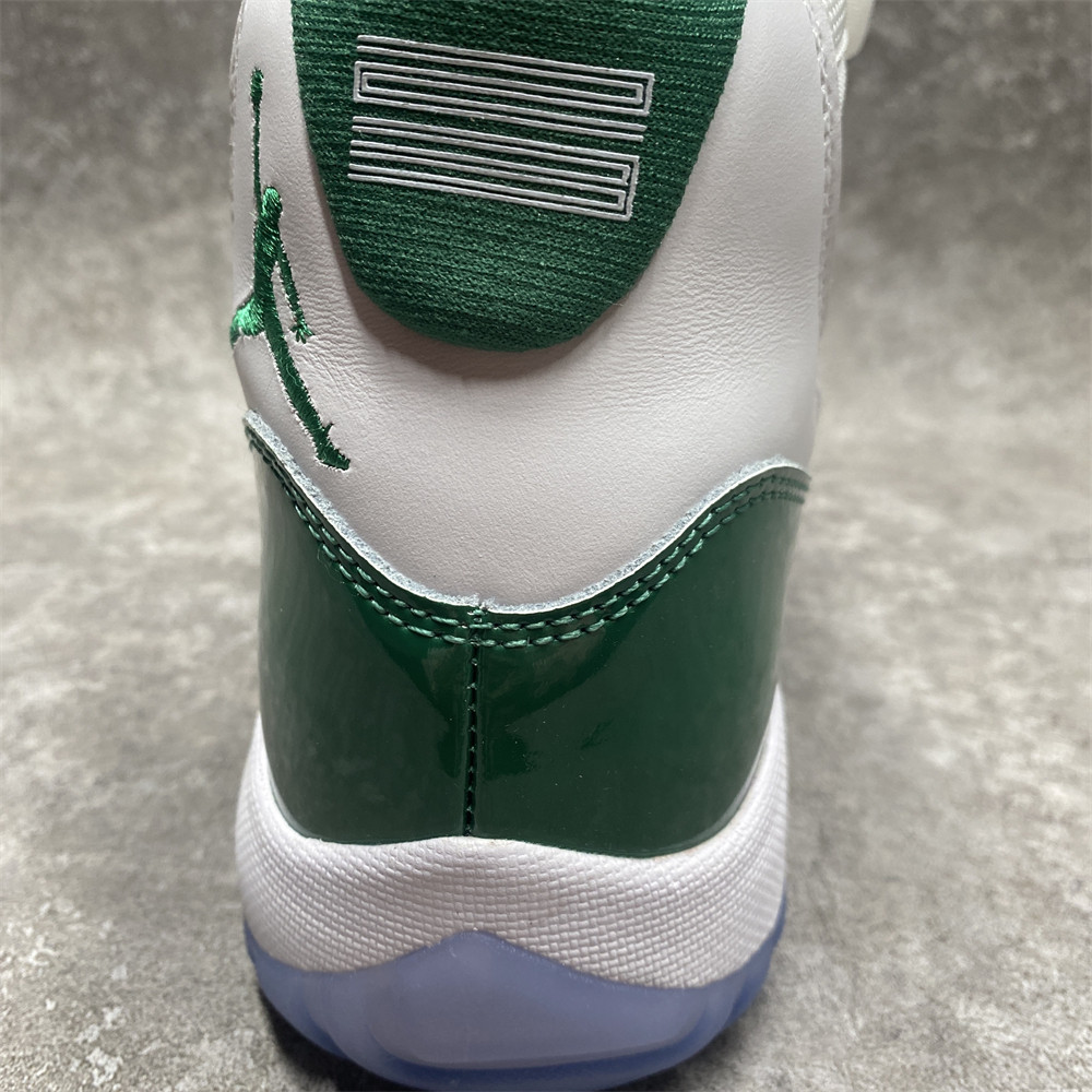 AIR JORDAN 11 RETRO LOW Green
