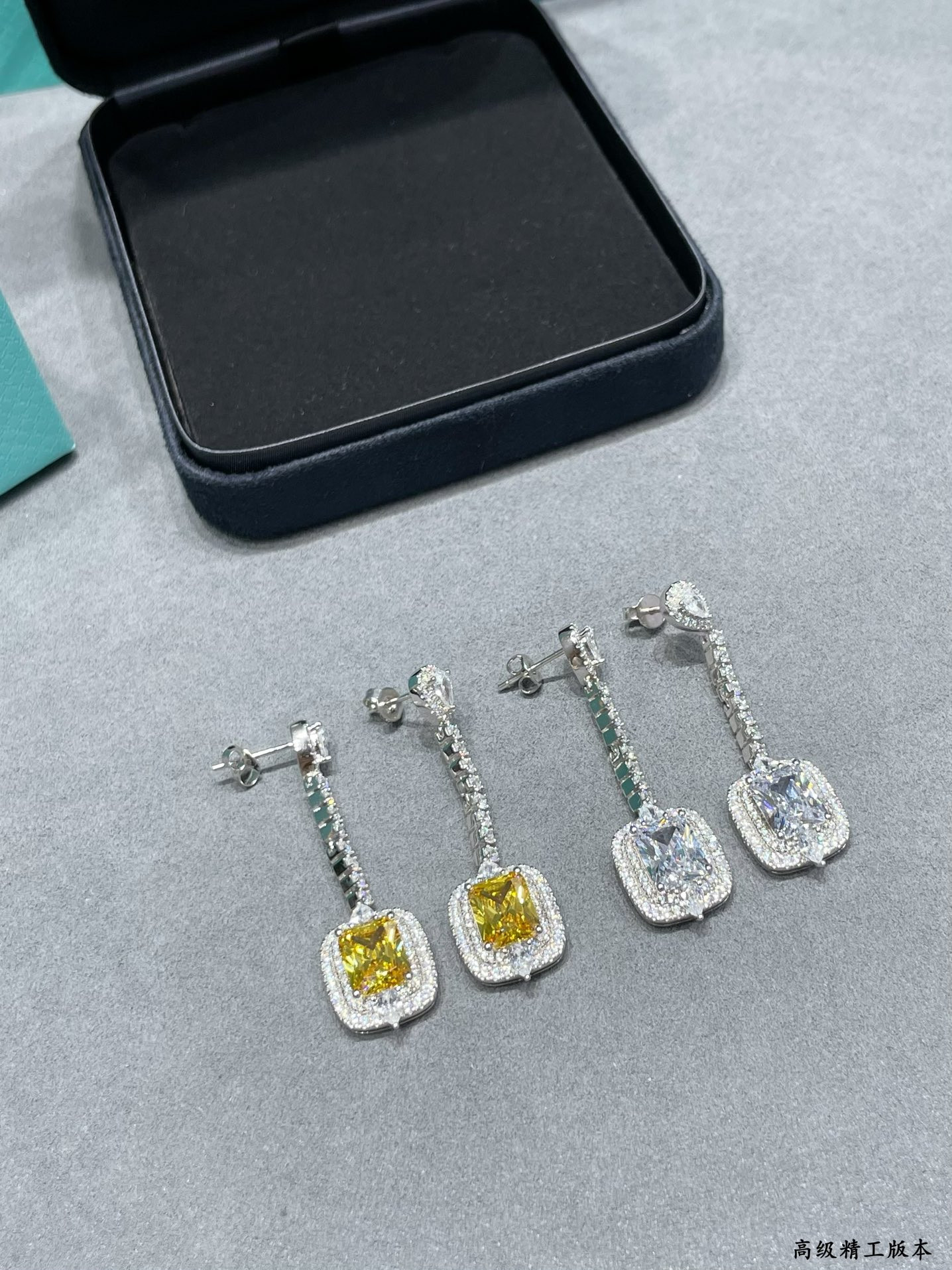 t*f*ny & co. Di*m*nd earrings ag925