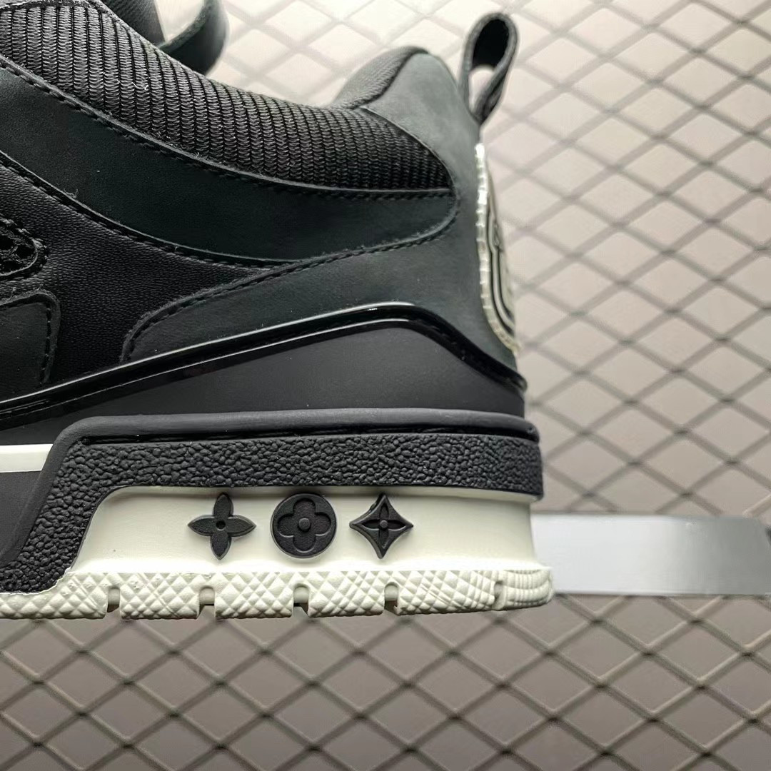 ua l0*is V*t0n lv skate sneaker black white