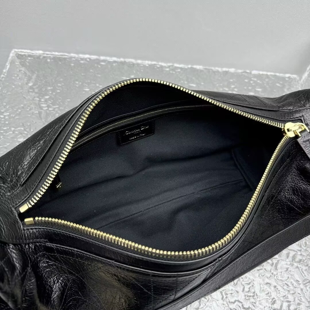 D*or medium d-journey bag in crinkled calfskin 33x15x16cm