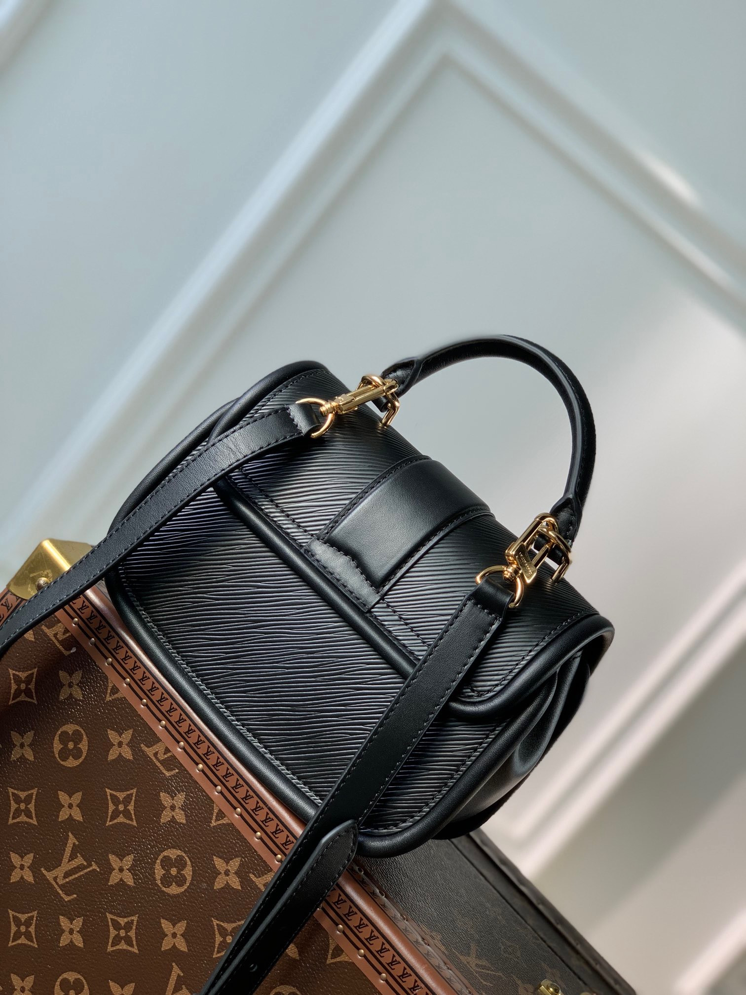 LV Hide and Seek M22724