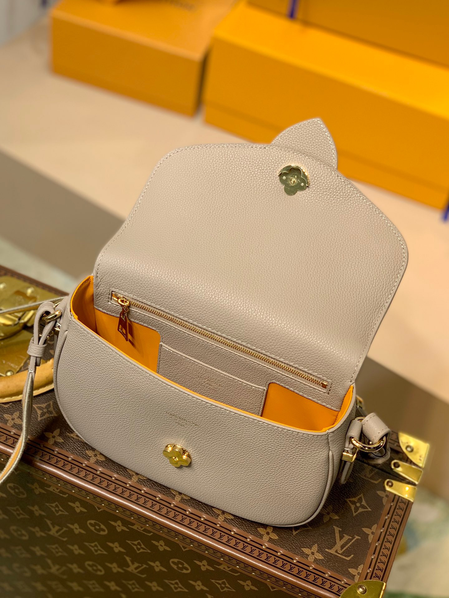 LV PONT 9 SOFT MM M58967