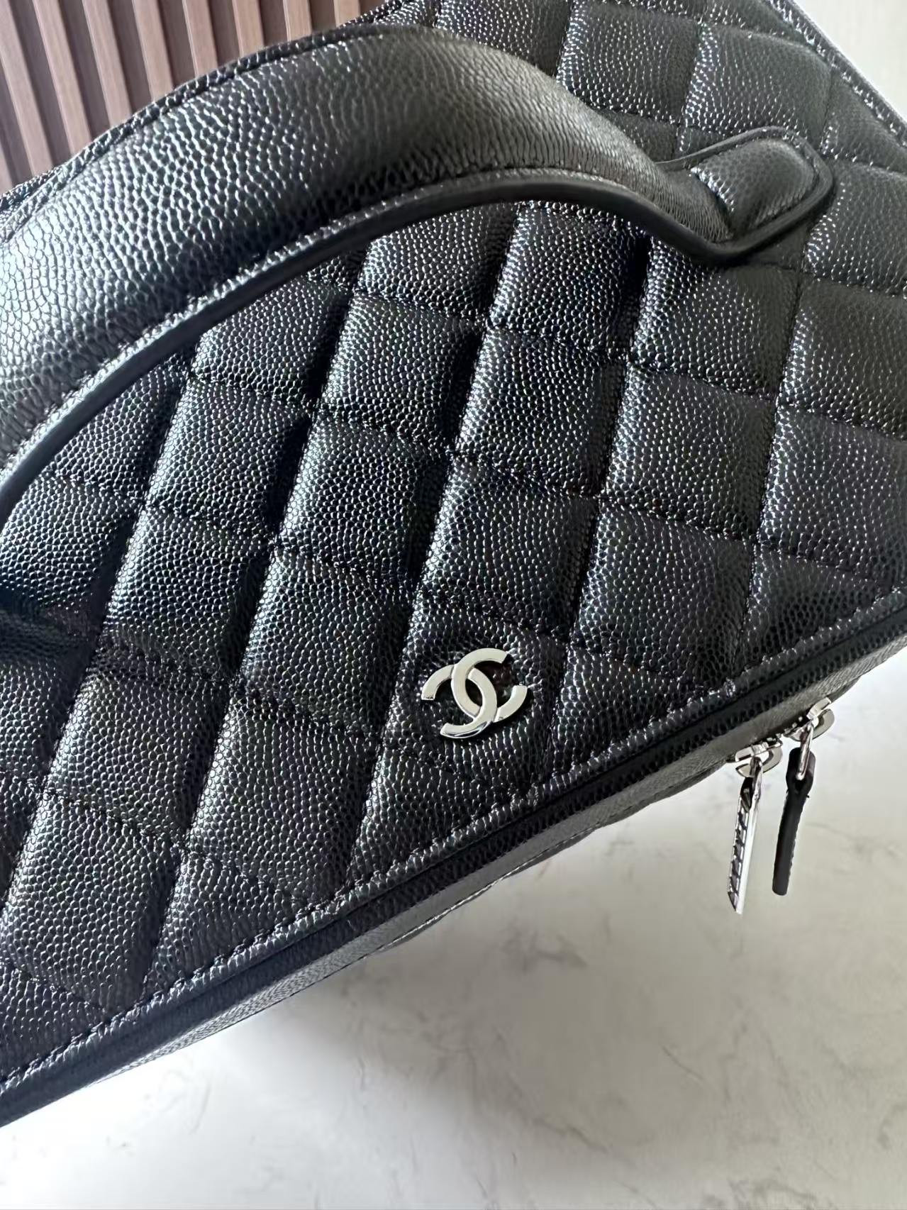 Ch*el quilted vanity case bags 25x16x18cm