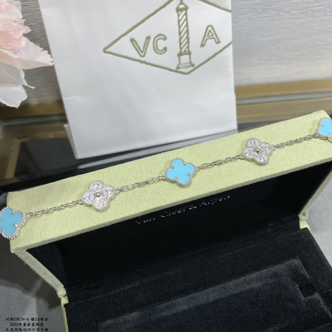 V*N CL*F & arpels royal blue ceramic five-flower four-leaf clover bracelet