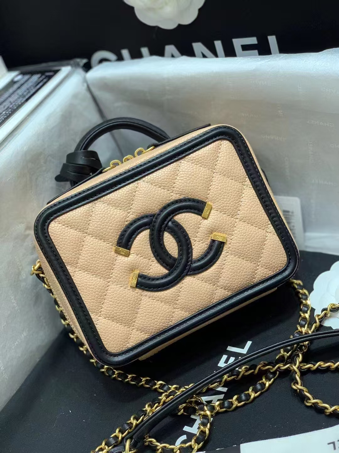 Ch*el vanity case 17x7x13cm