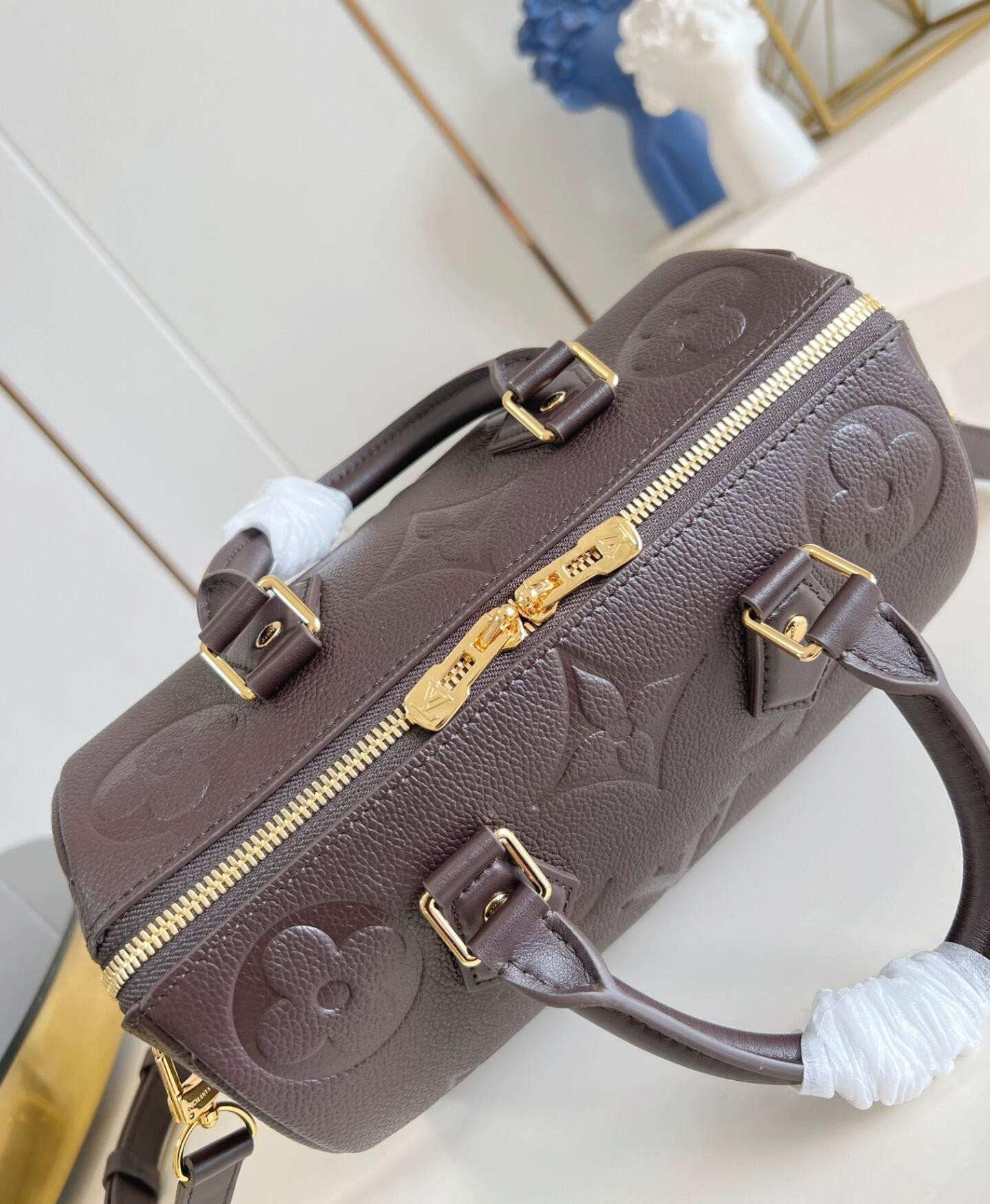 LV Speedy Bandoulière 25 M14043 25x19x15cm