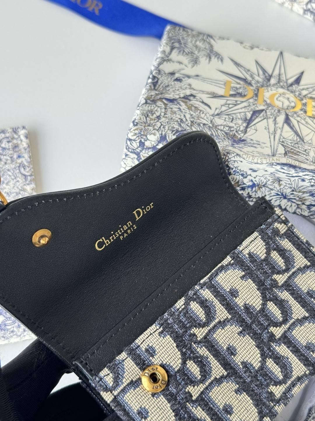 D*or saddle bloom card holder 11x7.5x3cm