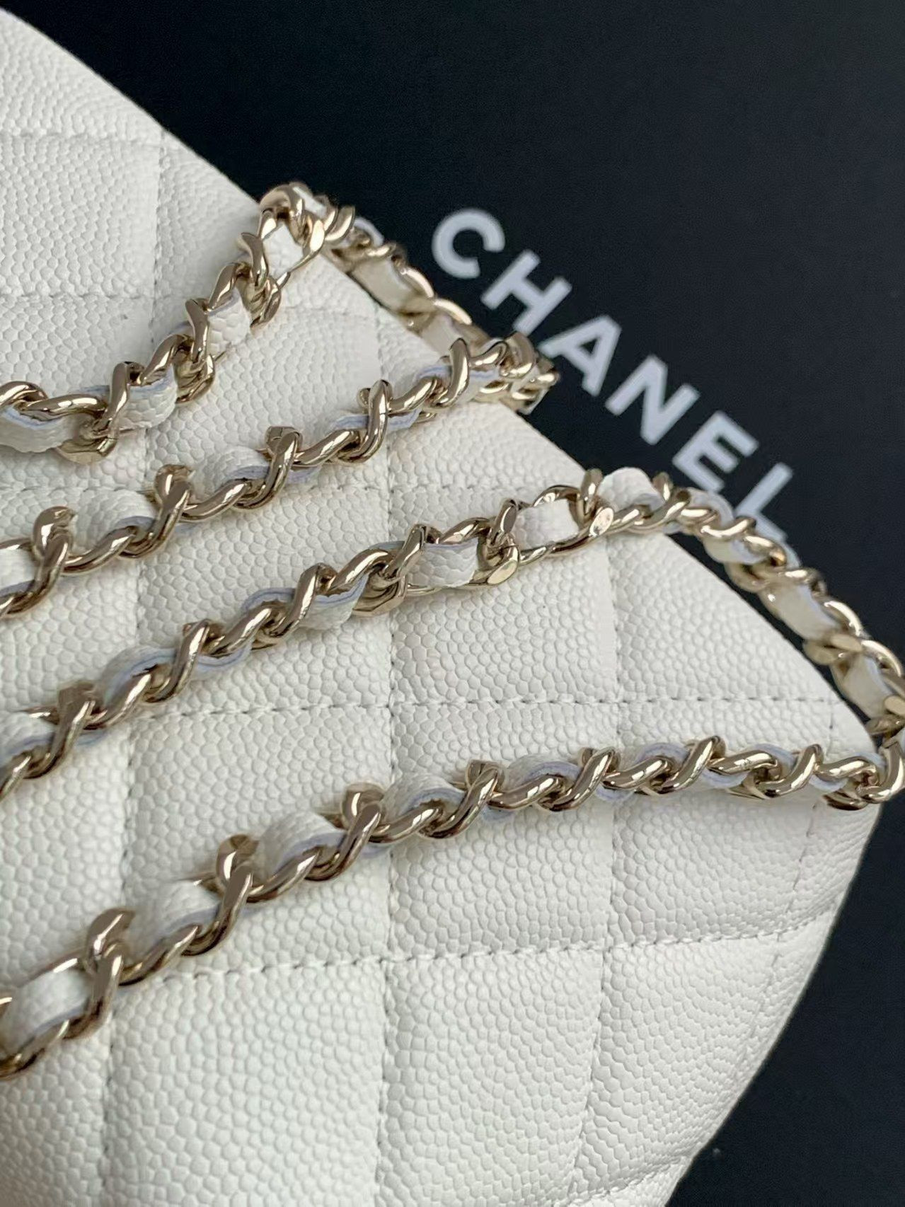 Ch*el clutch with chain 21.5x19x6cm