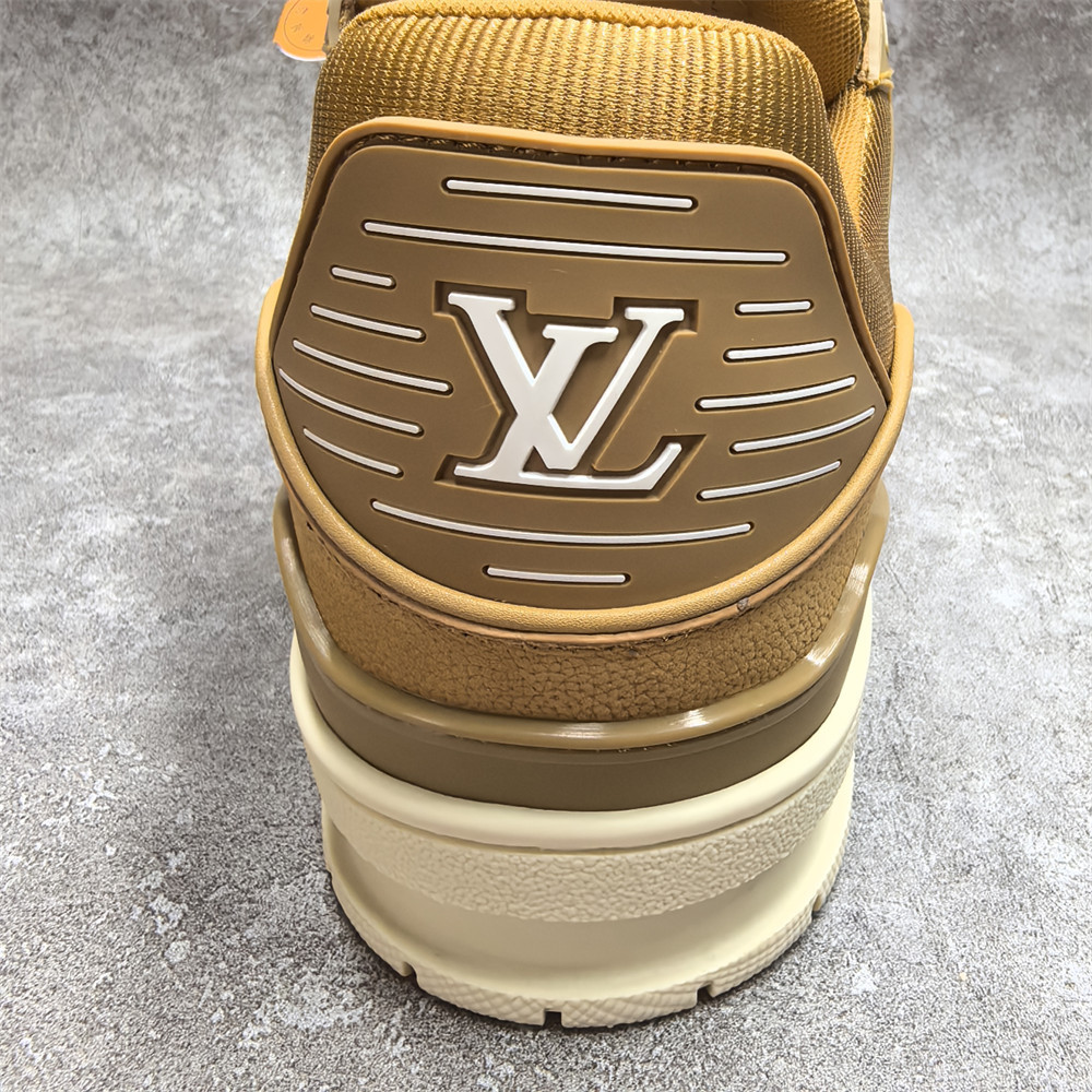 UA LV Trainer Sneaker