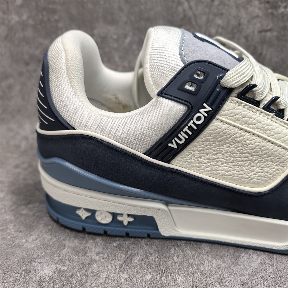 UA LV Trainer Sneaker