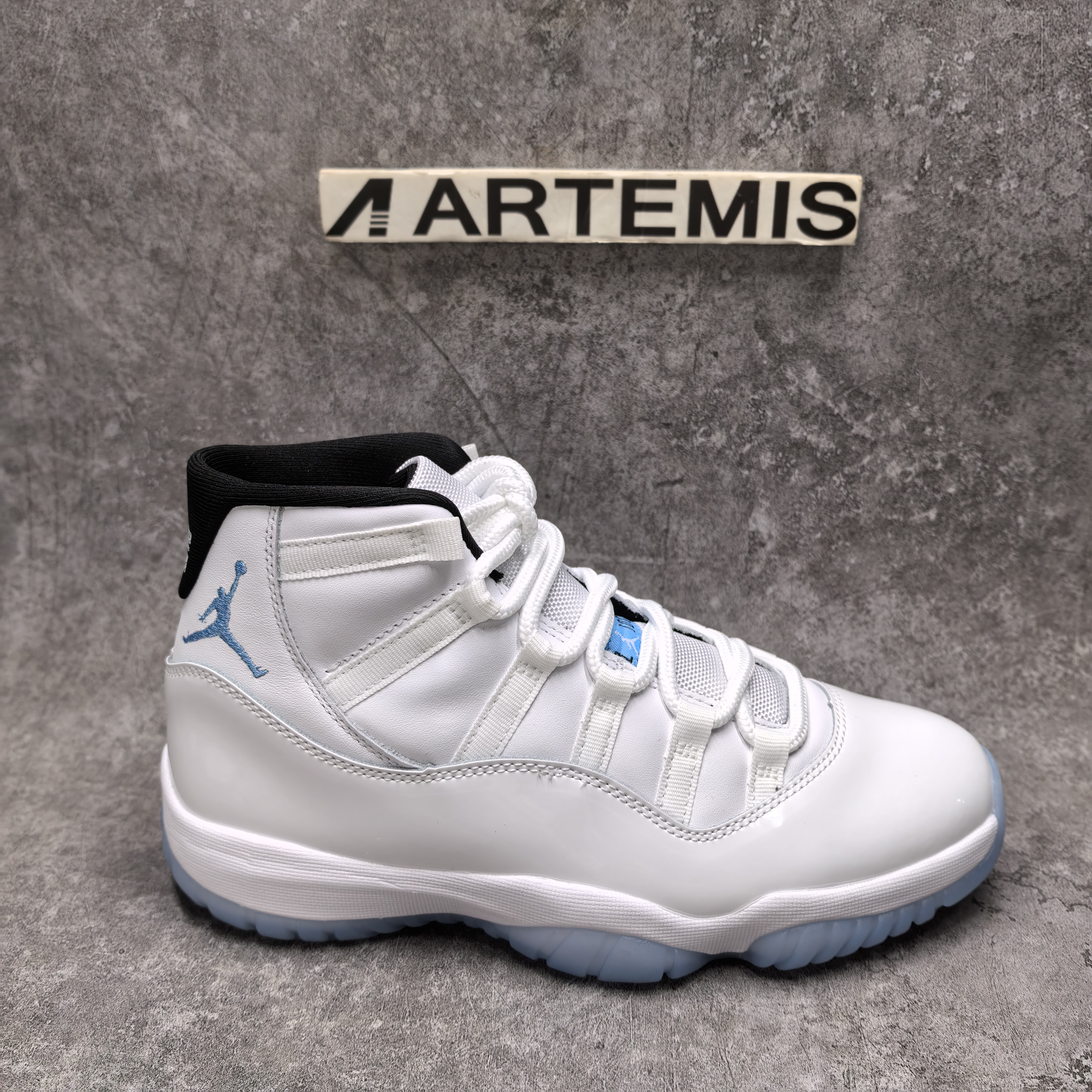 UA Jordan 11 Retro
