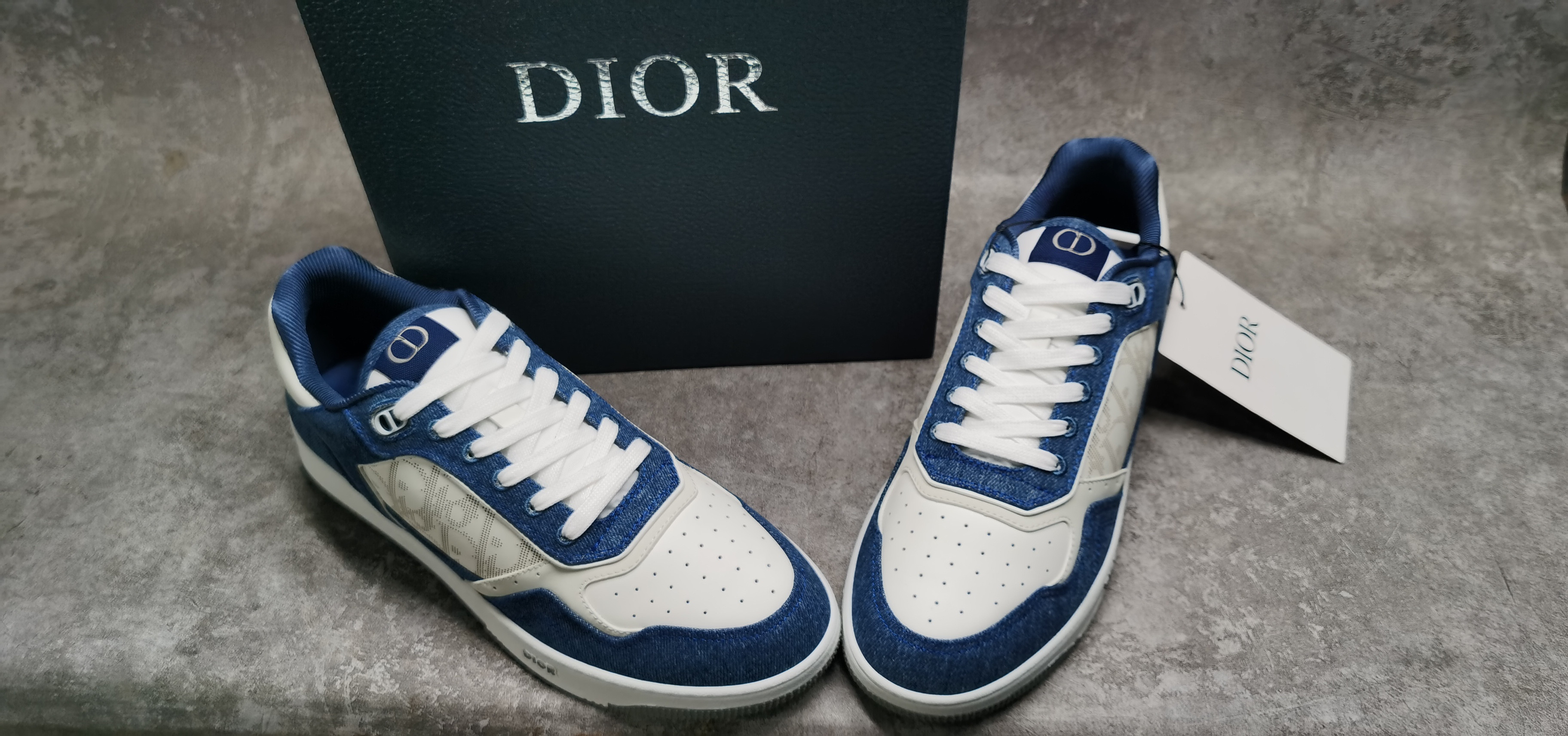 ua D*or b27 sneaker