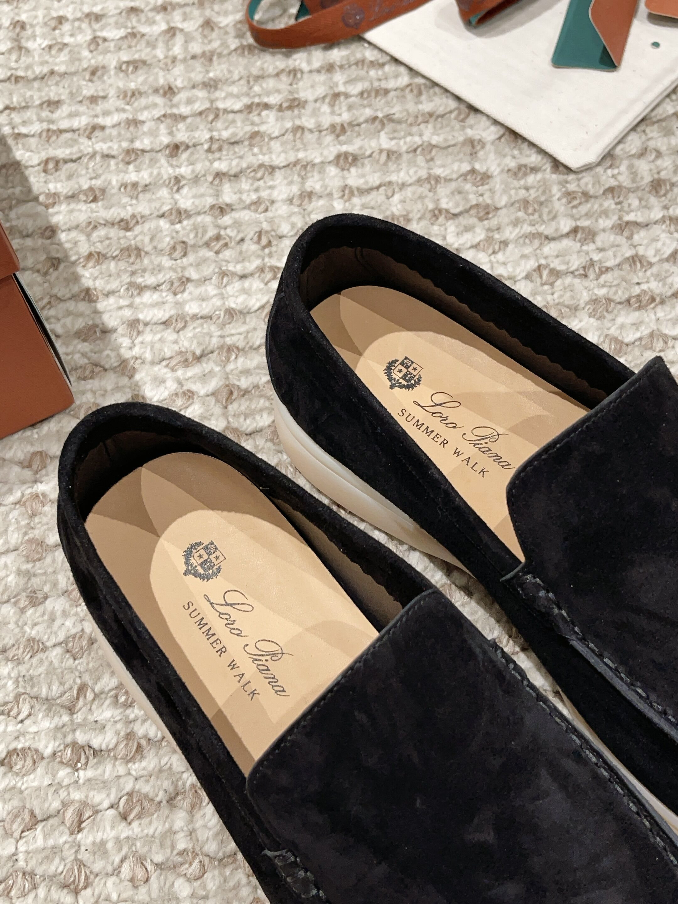 ua L**o p*ana summer walk loafers