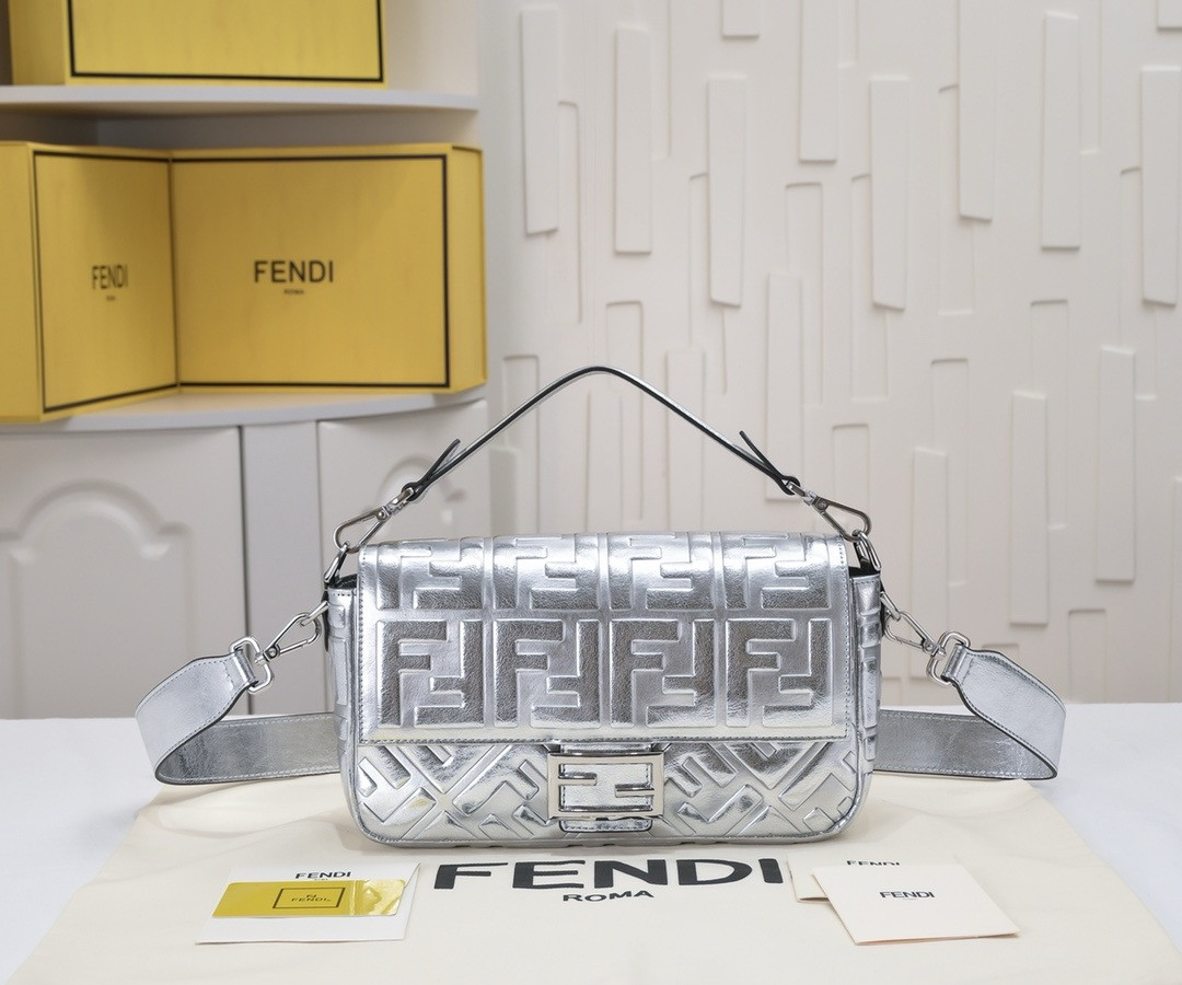 F**di baguette phone pouch craquelé silver leather pouch 26x6x15cm