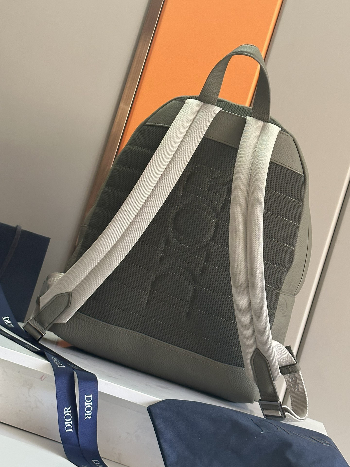 D*or rider 2.0 backpack khaki D*or gravity leather and khaki grained calfskin 31 x 40 x 18 cm