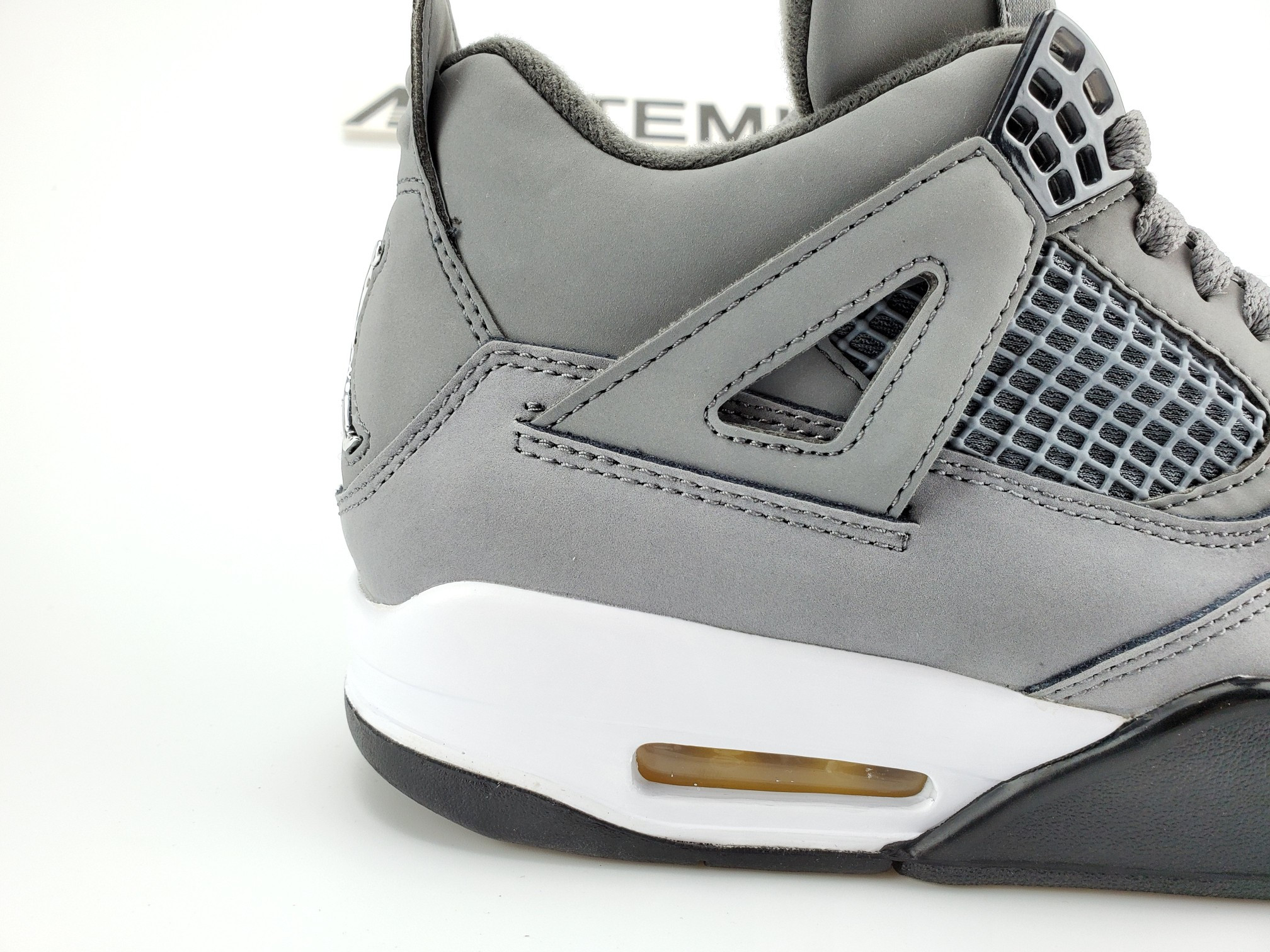 Jordan 4 Retro Cool Grey(2019)