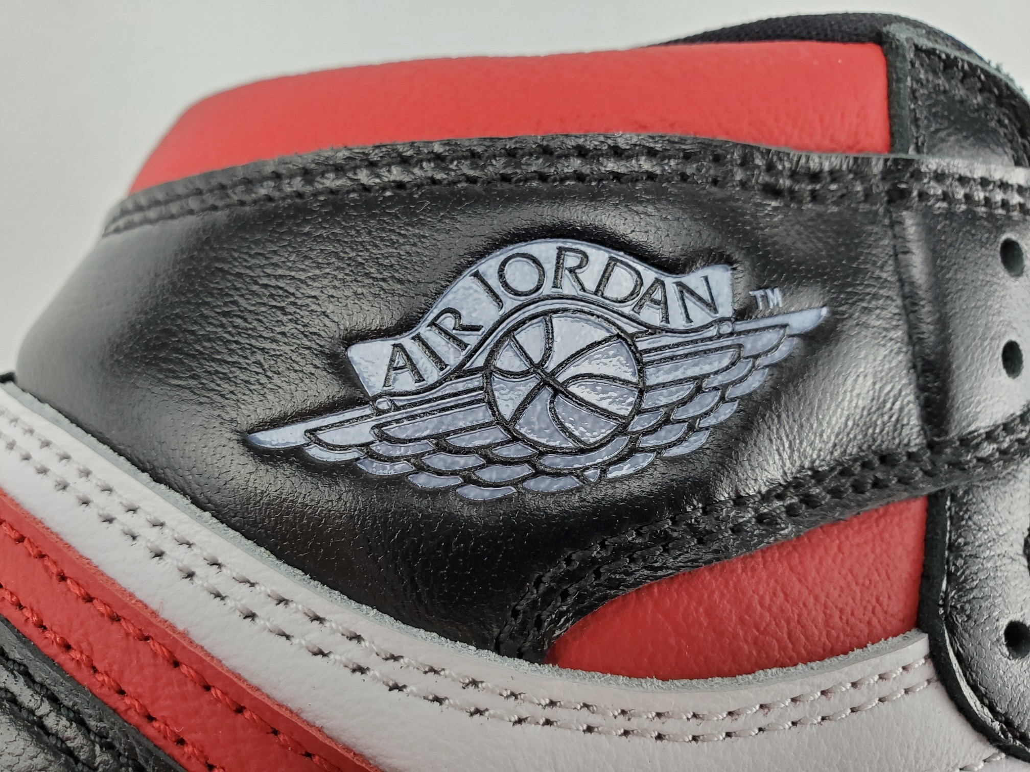 Air Jordan 1 Retro High OG “Gym Red”