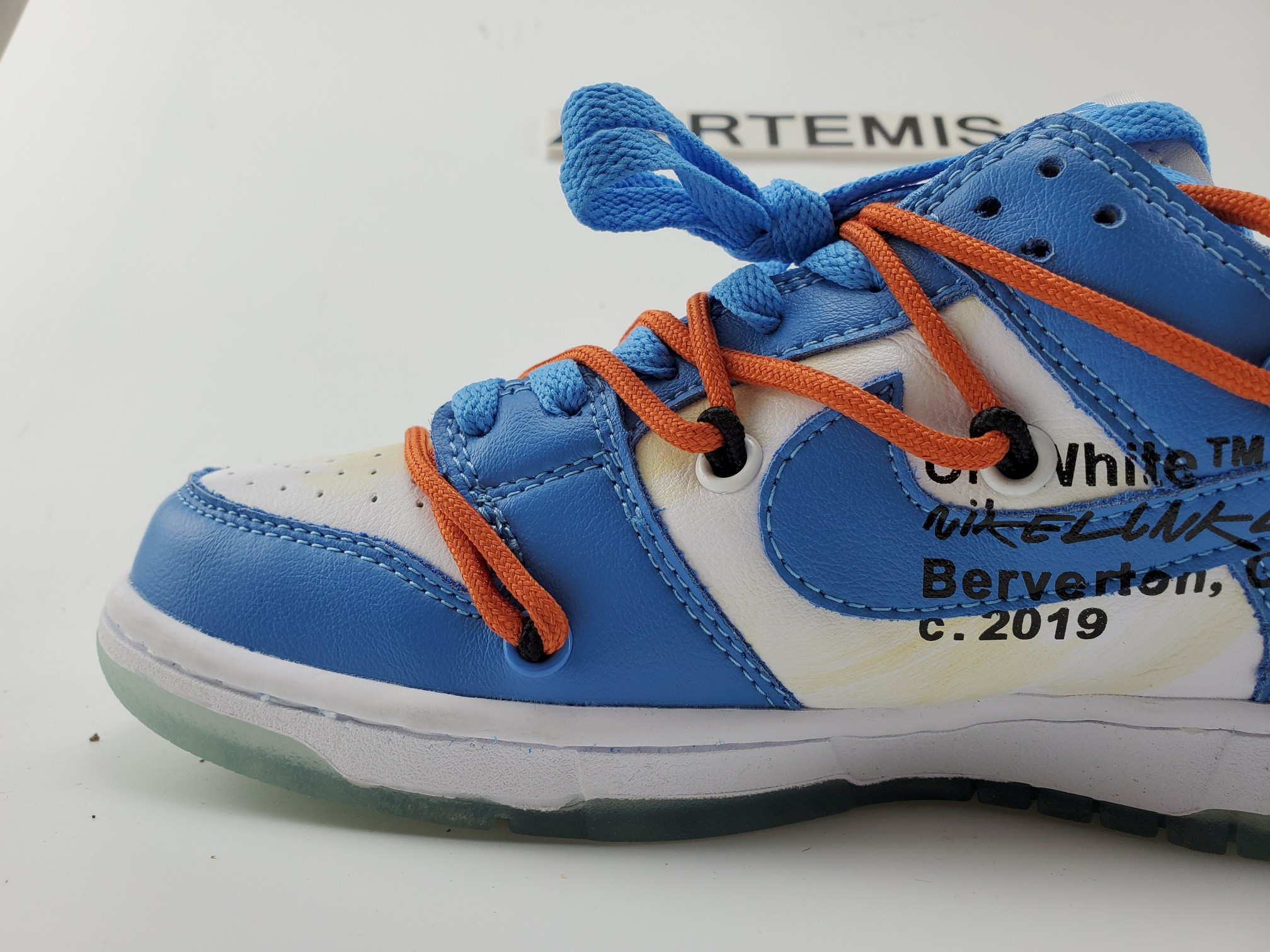Nike Dunk Low Off-White Futura
