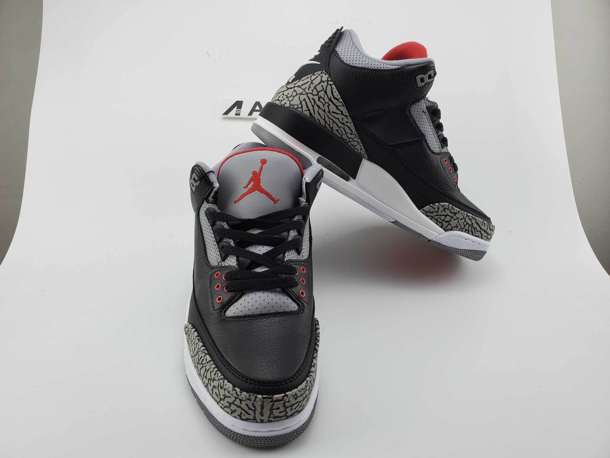 Air Jordan 3 Retro Black Cement (2018)