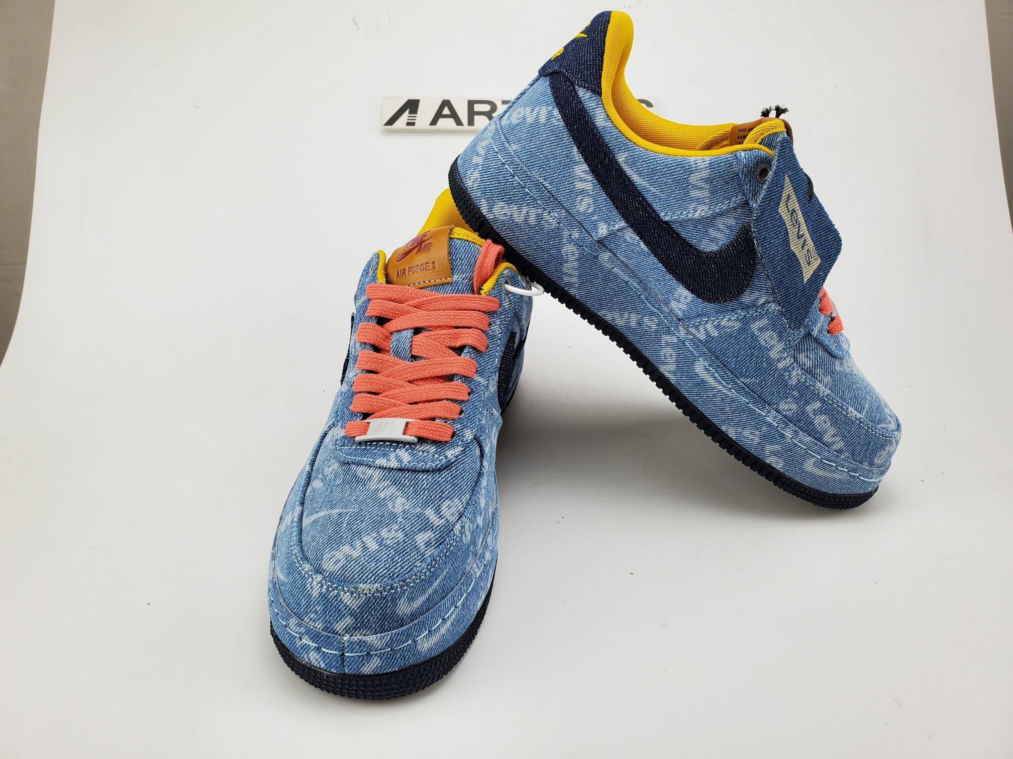 Air Force 1 Low Levi
