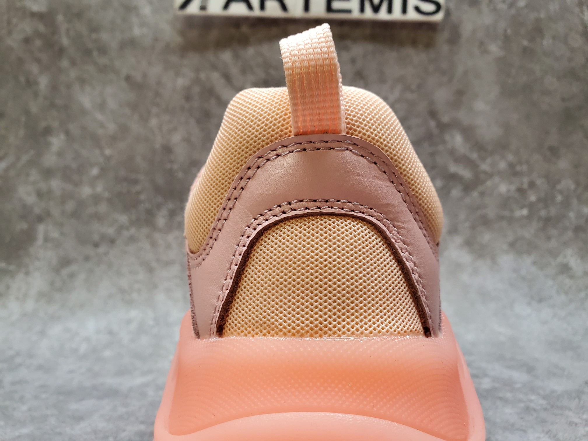 Balenciga Triple S Light Pink