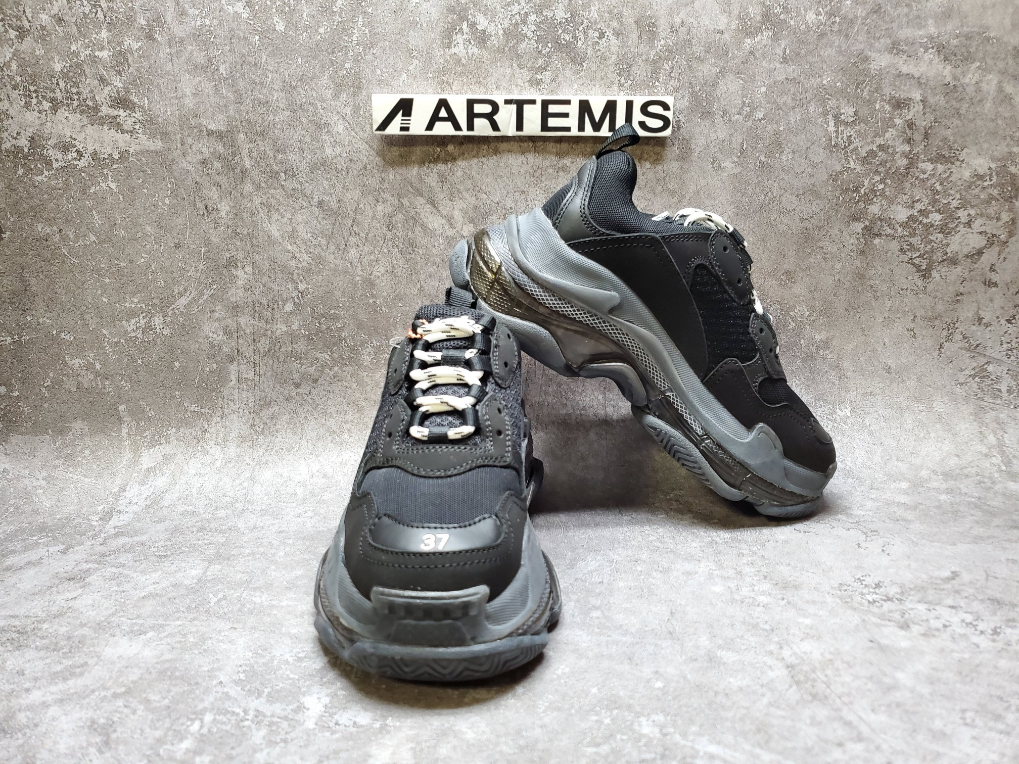 Balenciga Triple S Black Clear Sole