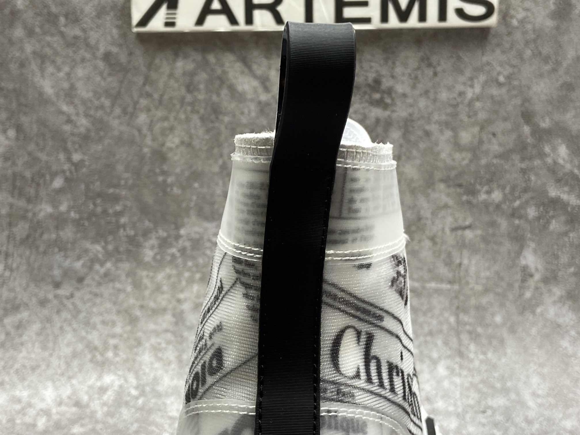 D*or b23 high top daniel asham newspaper