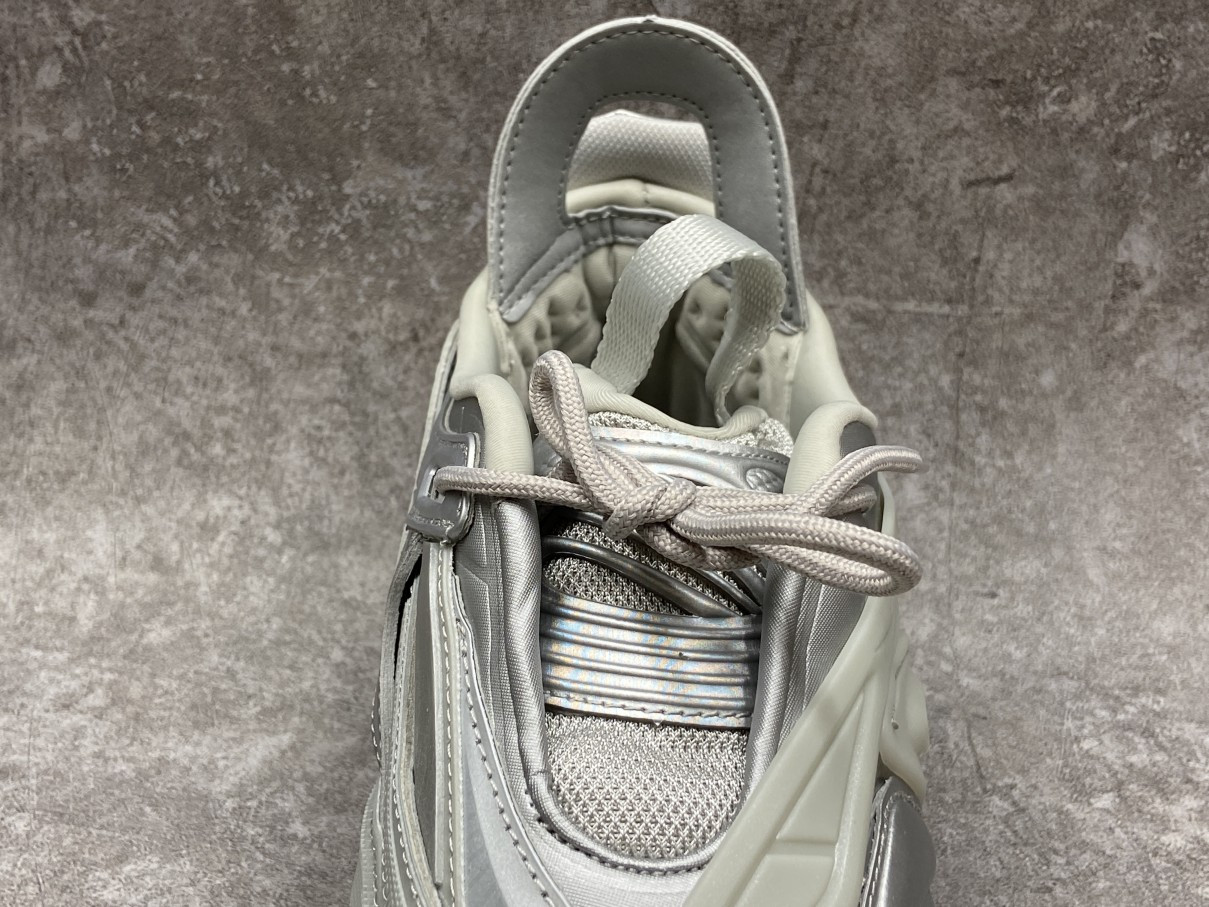 Balenciga Track 5.0 Sliver