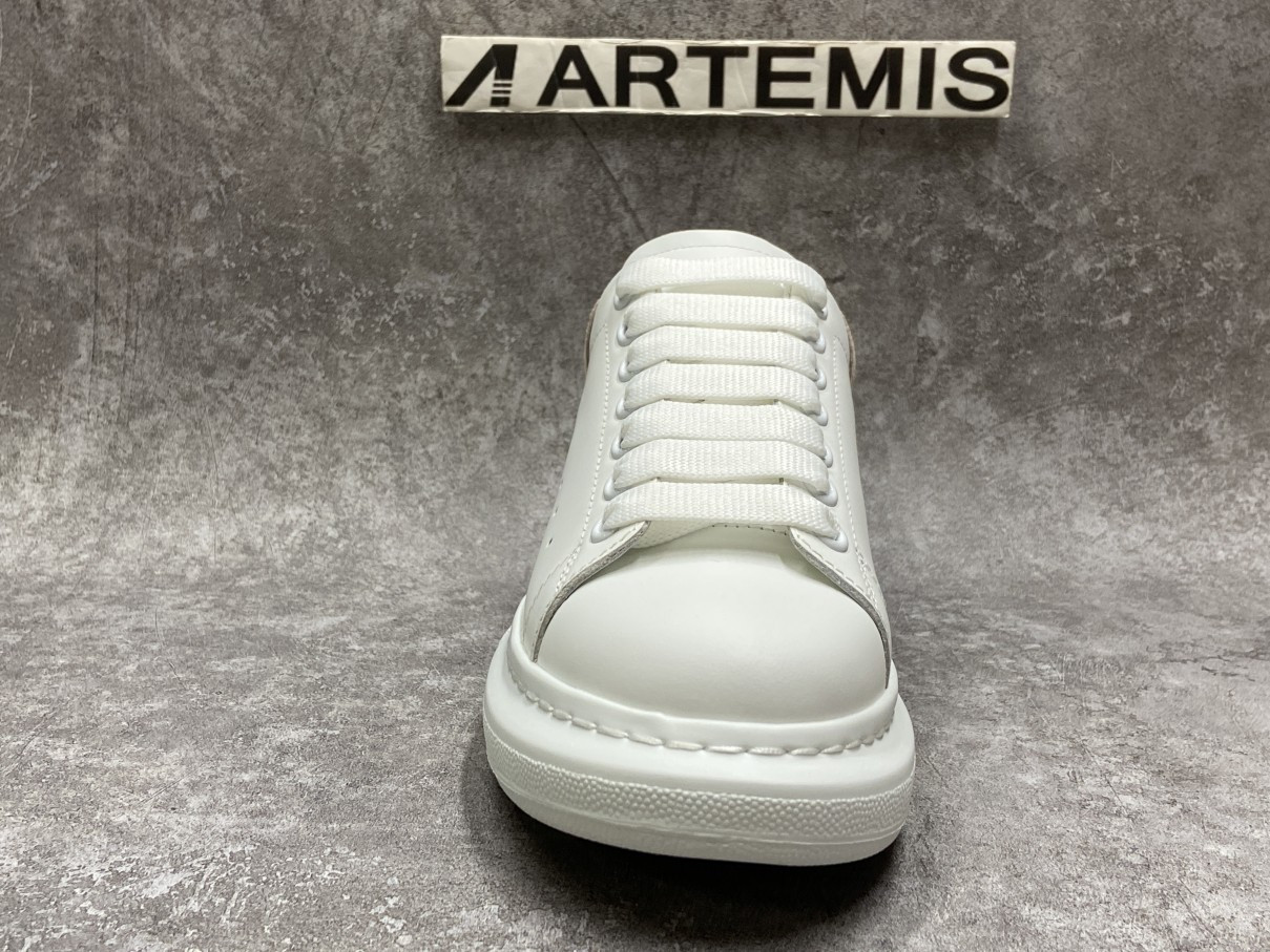 ale*d*r M*Q*en oversized pink sneaker