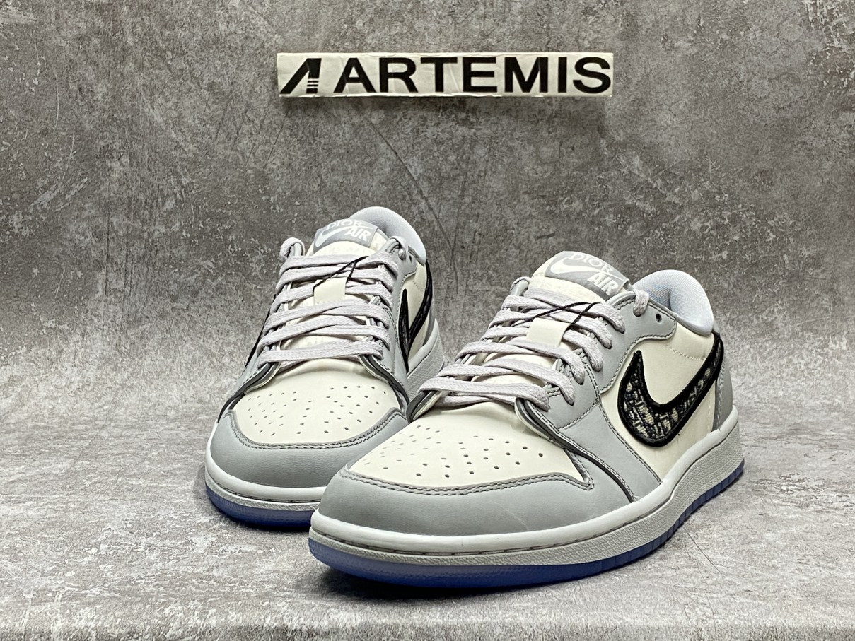 air jordan 1 retro low D*or (blue box version)