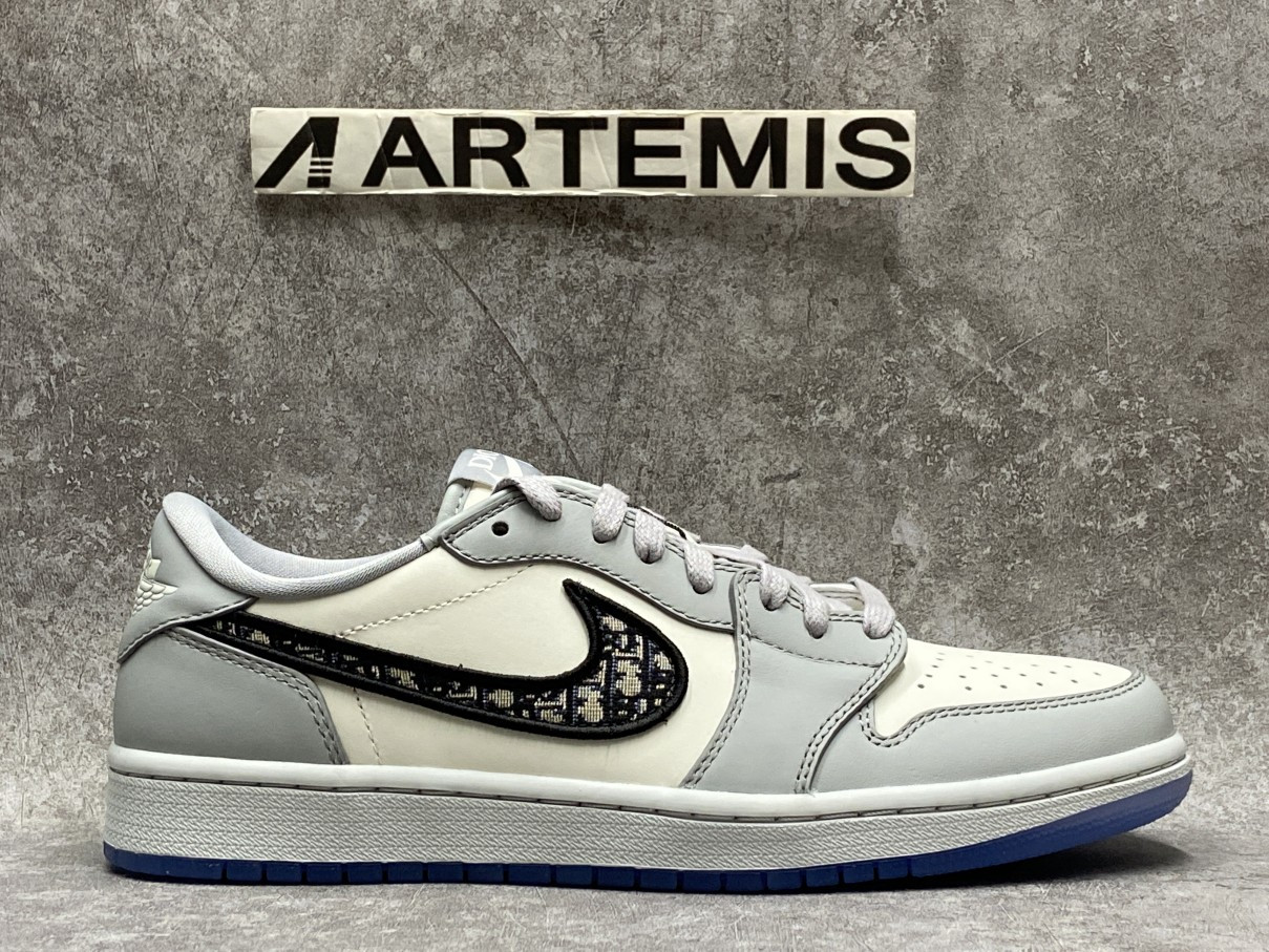 air jordan 1 retro low D*or (blue box version)