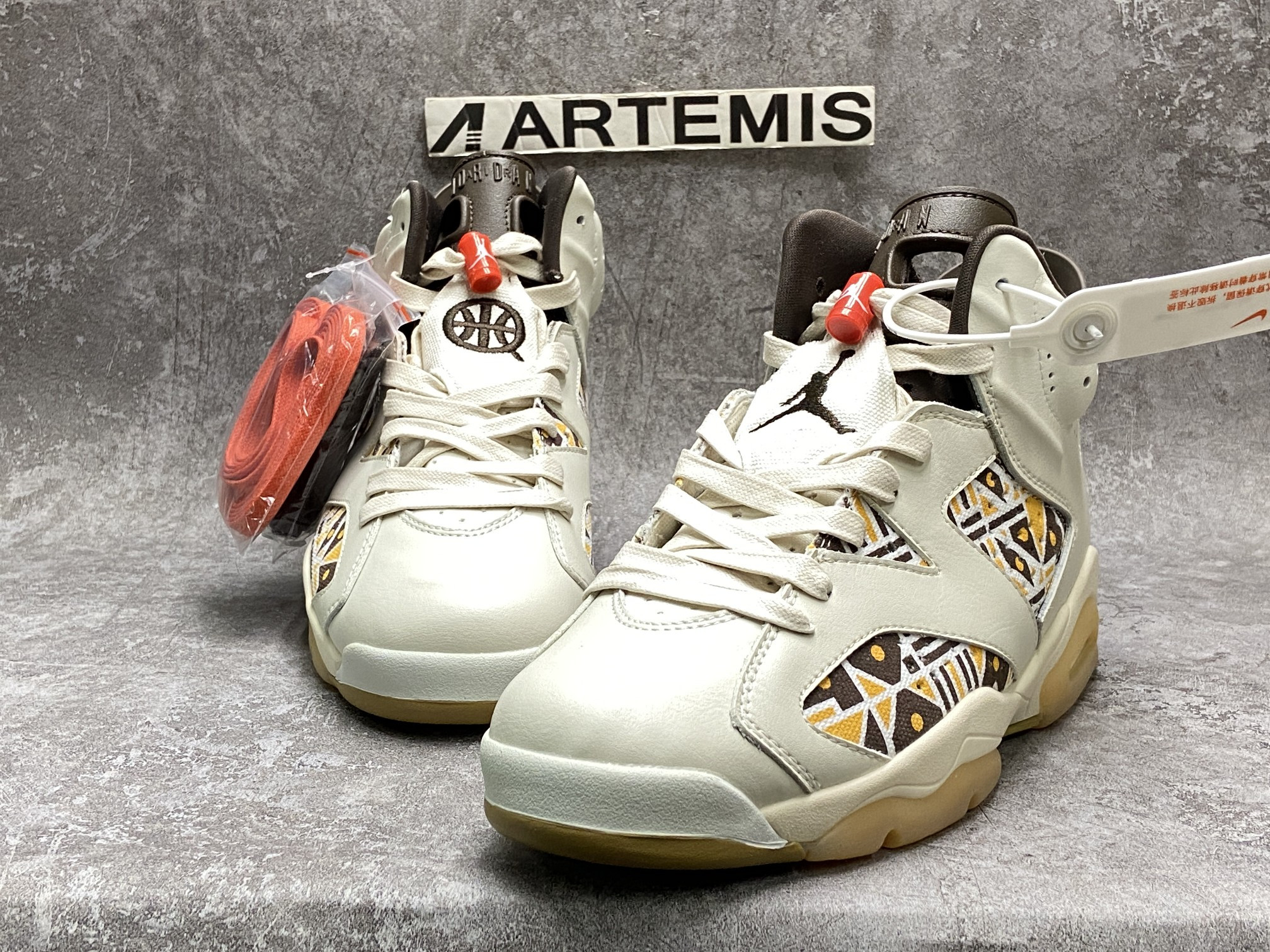 Air Jordan 6 Retro Quai54 Sail Brown
