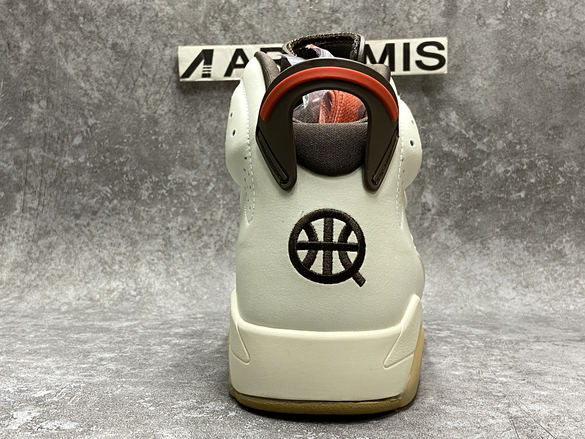 Air Jordan 6 Retro Quai54 Sail Brown
