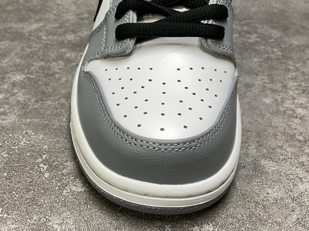 Nike SB Dunk Low Pro"Light Smoke Grey"