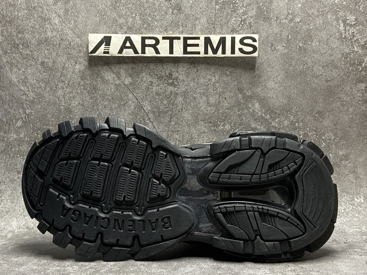 Balenciga Track Black White