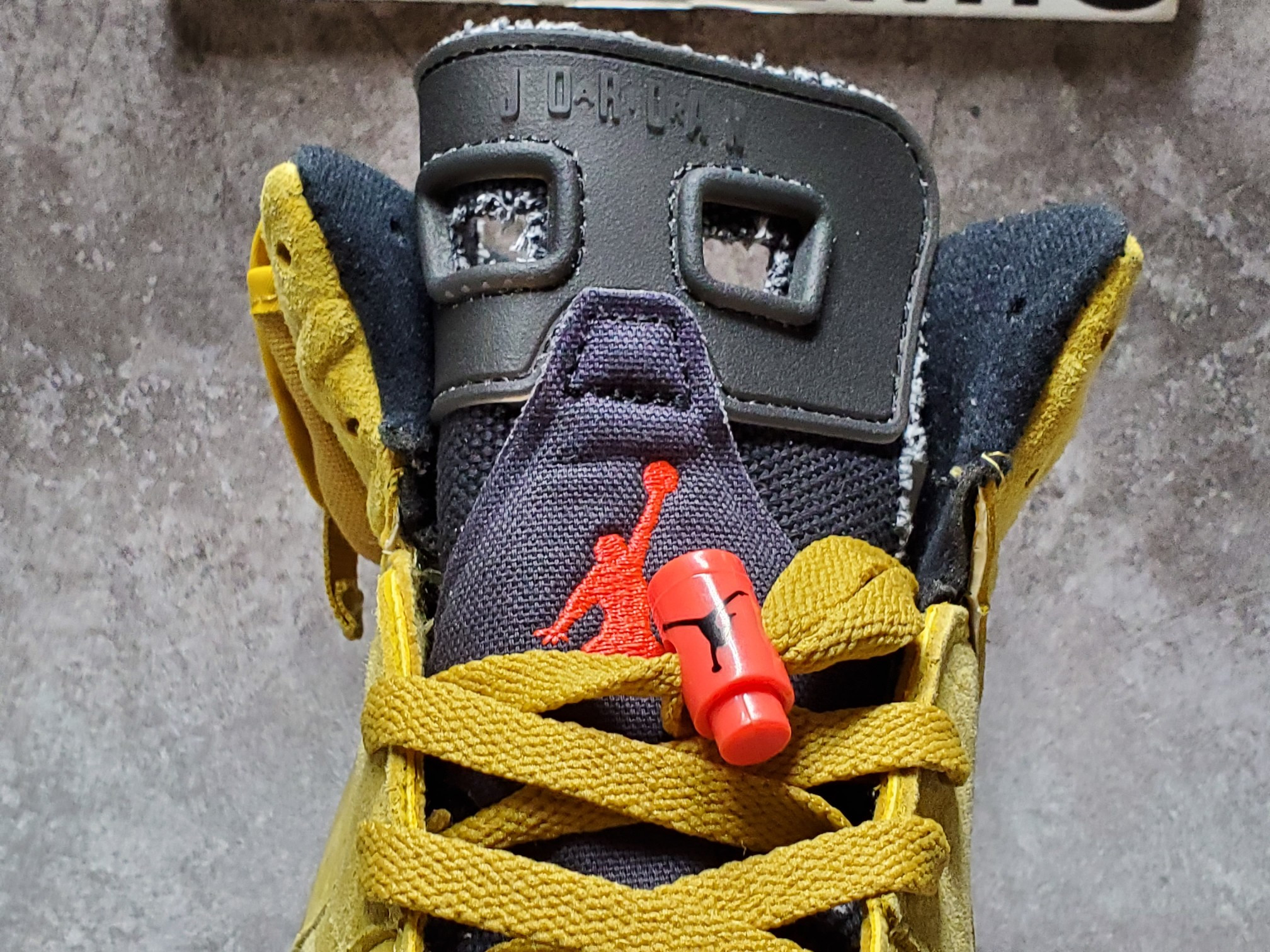 Air Jordan 6 Travis Scott X Retro Cactus Jack Yellow