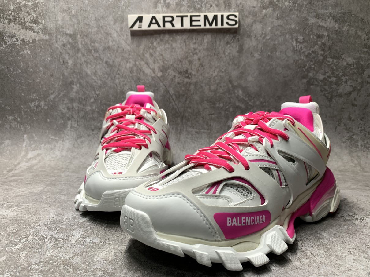 Balenciga Wmns Track Sneaker White Fluo Pink
