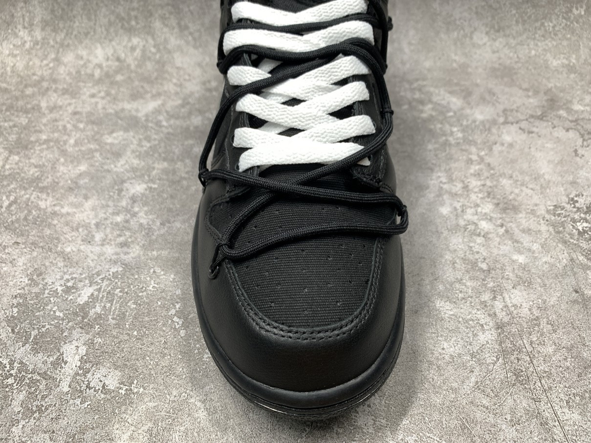 Off-White x Dunk Low 